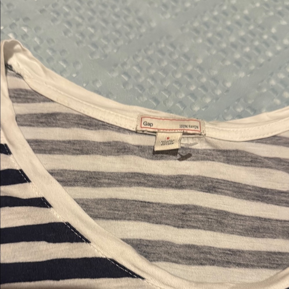 GAP S Striped Navy and White T-Shirt - Picture 4 of 12